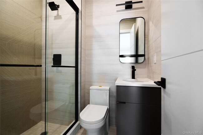 Building Photo - 1-31H W Broadway