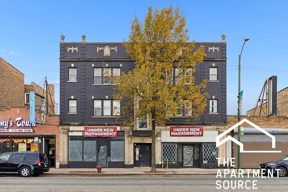 Building Photo - 6226 S Western Ave