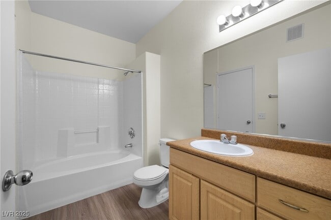 Building Photo - 8250 N Grand Canyon Dr
