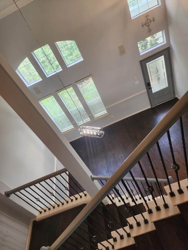 Building Photo - 16935 Jelly Park Stone Dr