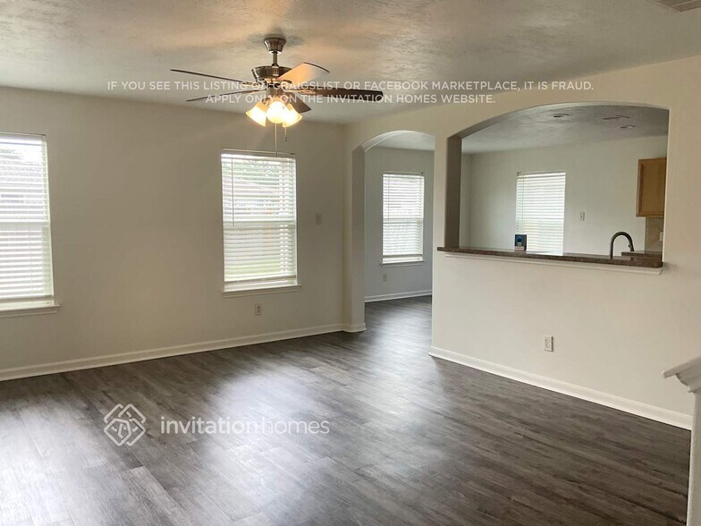 Building Photo - 810 Rosa Del Villa Ct