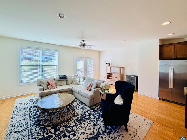 Building Photo - 133 Junction Ln