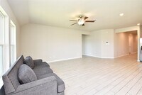 Building Photo - 1214 Oak Barrel Run