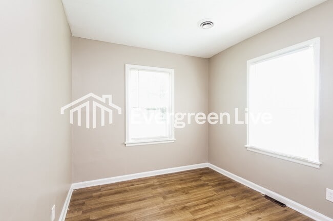 Building Photo - 3641 N Sadlier Dr