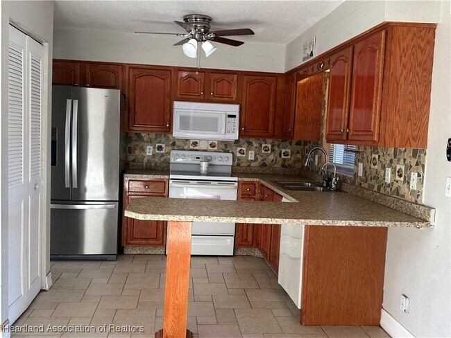 Building Photo - 3308 Valerie Blvd