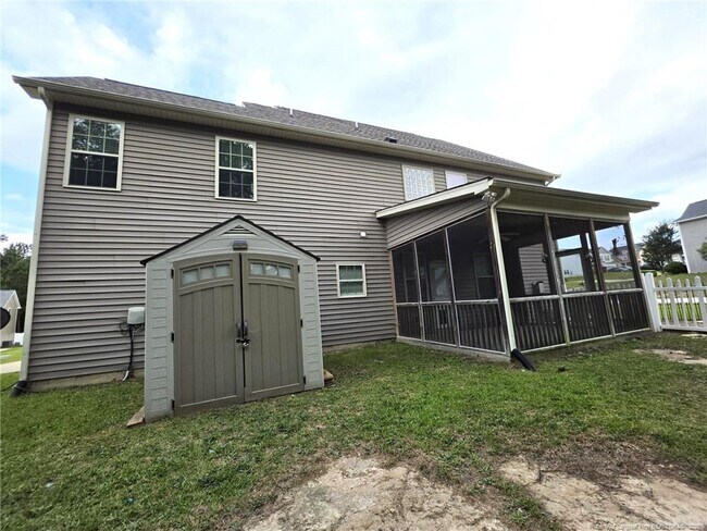 Building Photo - 131 Old Glory Ln