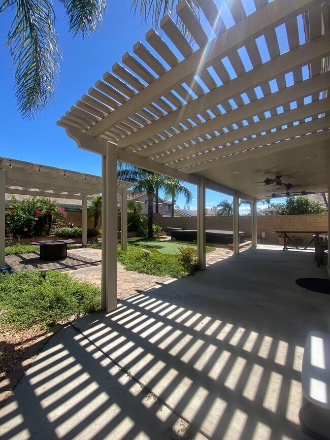 Building Photo - 7131 Ravenswood Pl