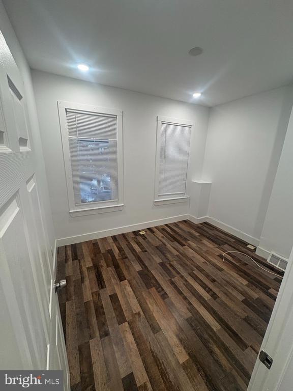Building Photo - 4148 Parrish St