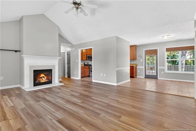 Building Photo - 278 Oakmont Dr