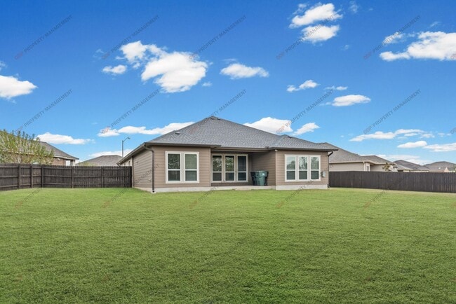 Building Photo - Magnificent home in Wyndham Hill Community! -Refrigerator, Washer/Dryer, and Lawn Care ALL INCLUDED