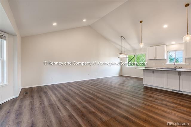 Building Photo - 693 Grey Eagle Cir S