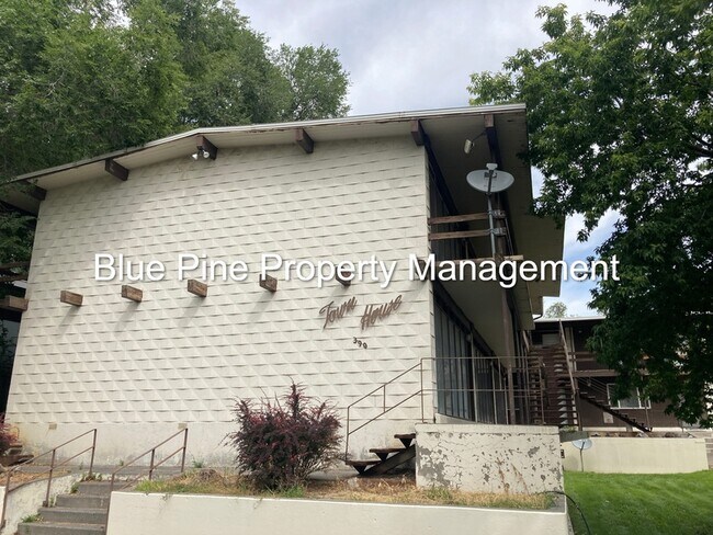 Primary Photo - 390 W 14th St