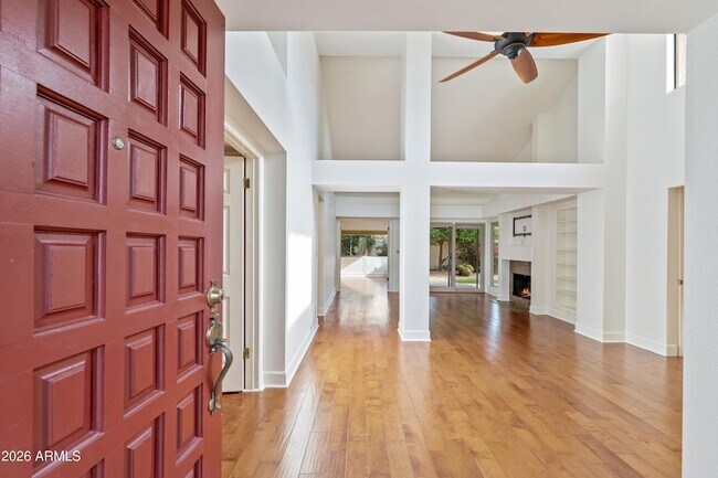 Building Photo - 10077 E Calle De Cielo Cir