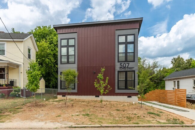 Building Photo - 507 Dupree St