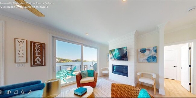 Building Photo - 38 Beach St