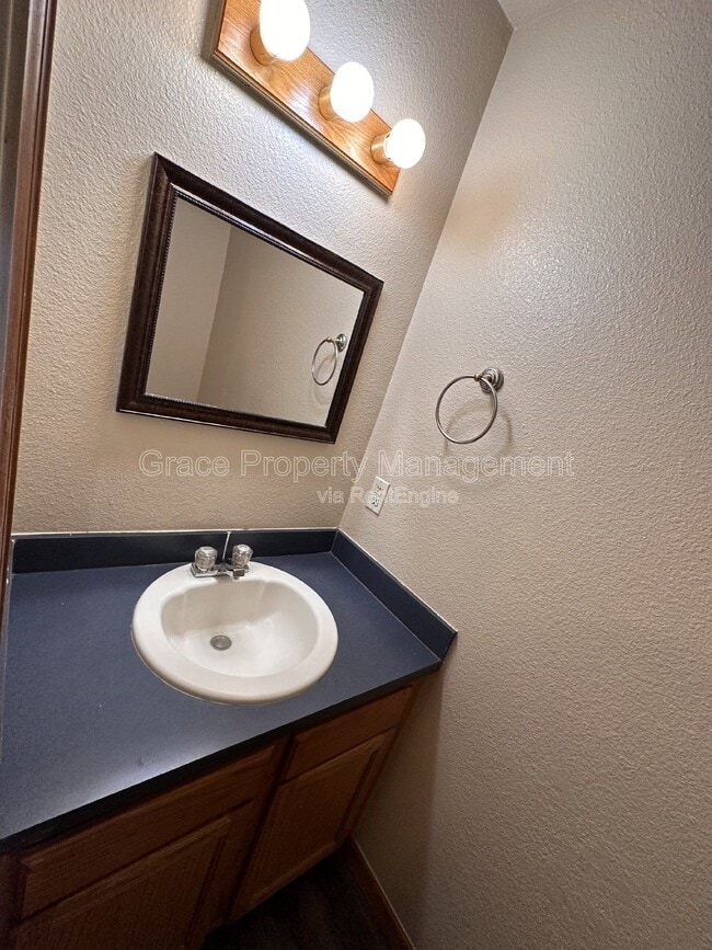 Building Photo - 3453 W 65th Ave