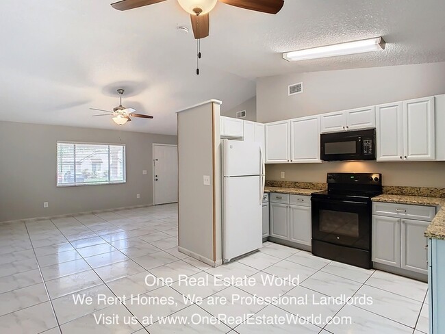 Building Photo - 12929 Ohio Woods Ln