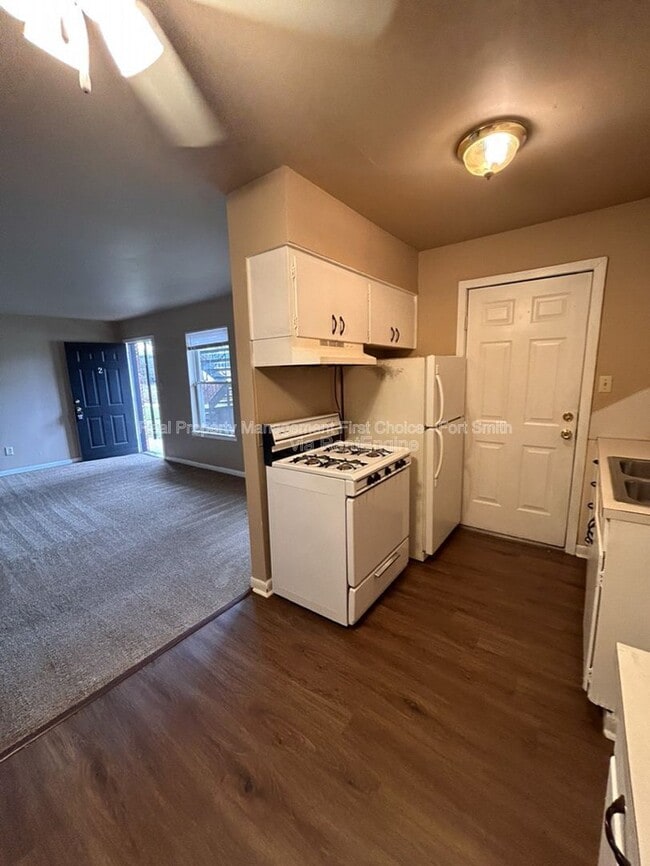 Building Photo - 2301 S V St