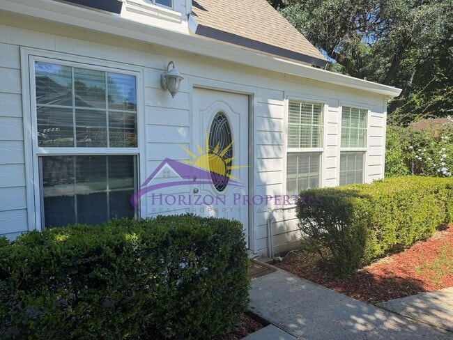 Building Photo - Bright 2 Bed 2 Bath 1,251 Sqft. Fair Oaks Home