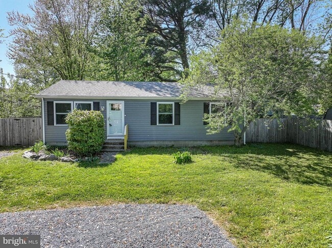 Building Photo - 101 Brooks Ln