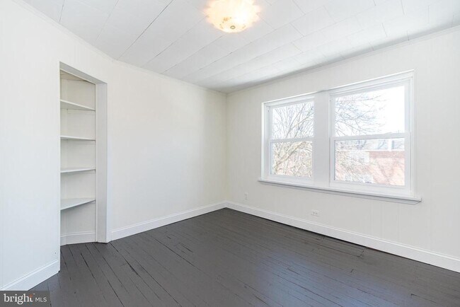 Building Photo - 7738 Ardleigh St