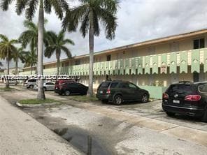 Building Photo - 941 NE 169th St