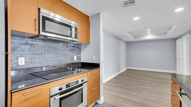 Building Photo - 50 Biscayne Blvd