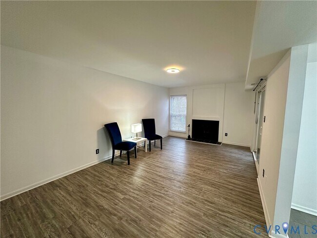 Building Photo - 70 Summer E