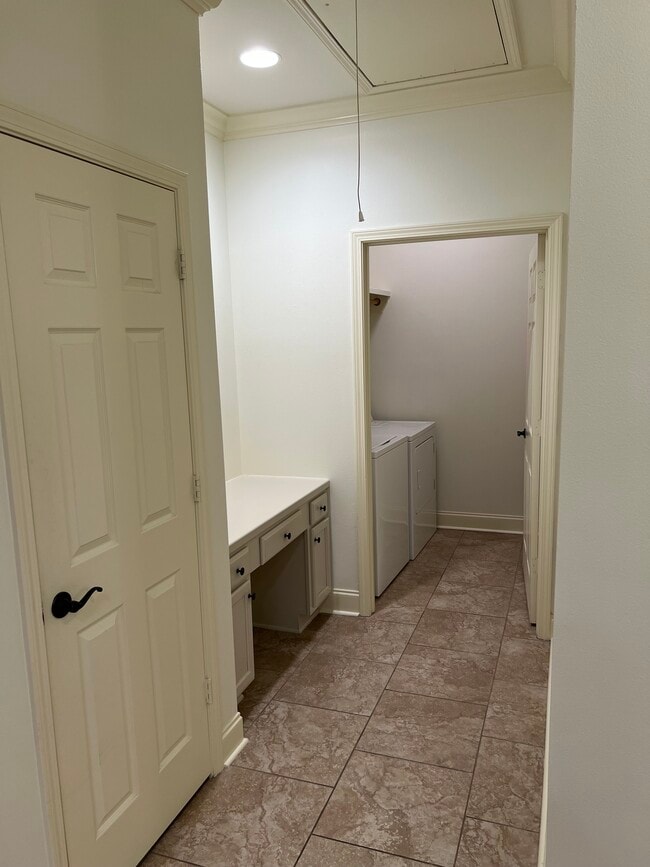 Pantry/ Desk/ Laundry - 37150 Woodgate Ave