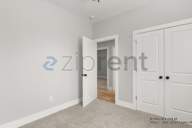 Building Photo - 106 Snyder Ct NE