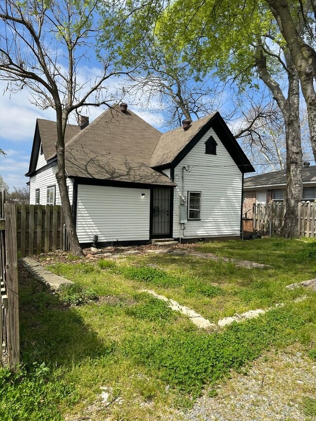 Building Photo - Questions please contact Joshua LaFever 50...
