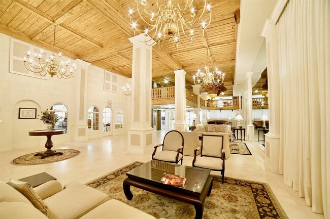 Building Photo - 235 Sunrise Ave