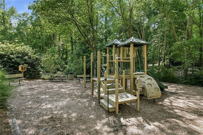 Building Photo - 4465 Park Brooke Trace