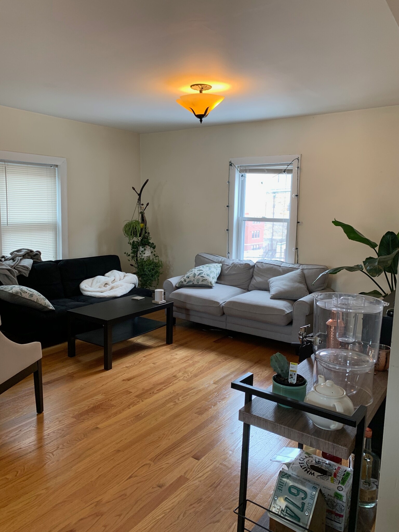 Building Photo - 345 Market St