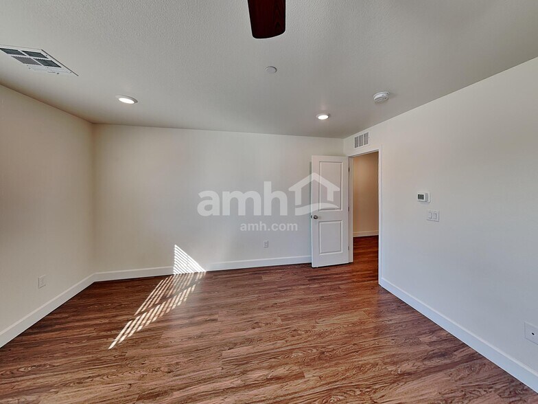 Building Photo - 326 Timber Kate Pl