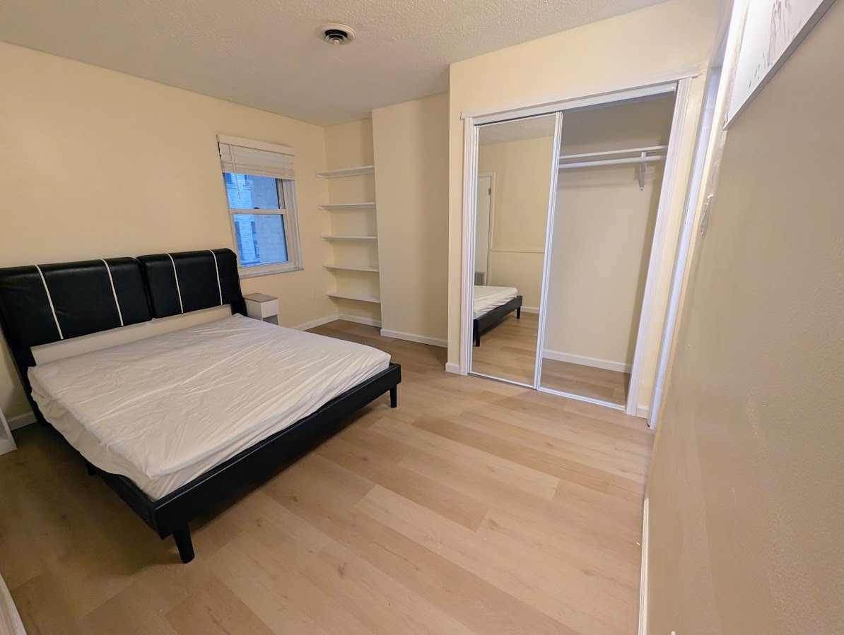 Queen size bed and mattress - 5523 Ellsworth Ave