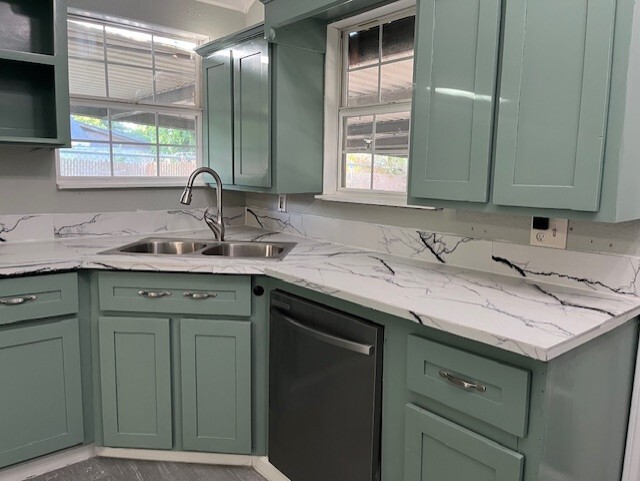 Building Photo - 1806 N Ave S