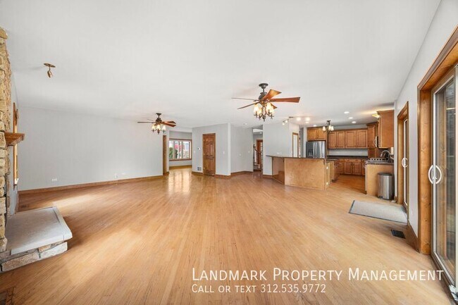 Building Photo - 12313 71st Ct