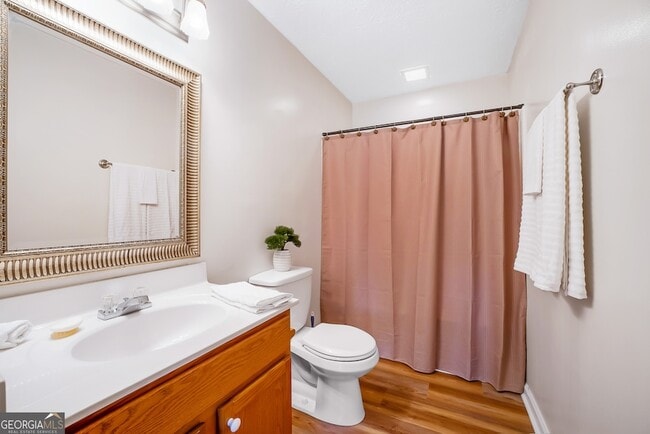 Building Photo - 252 Skyview Rd