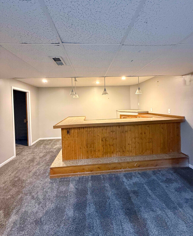 Building Photo - 101 Barry Knoll Dr