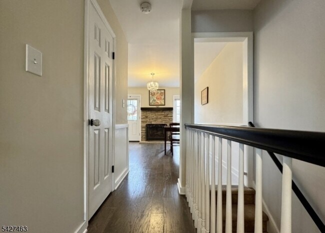 Building Photo - 2109 Jamestown Common