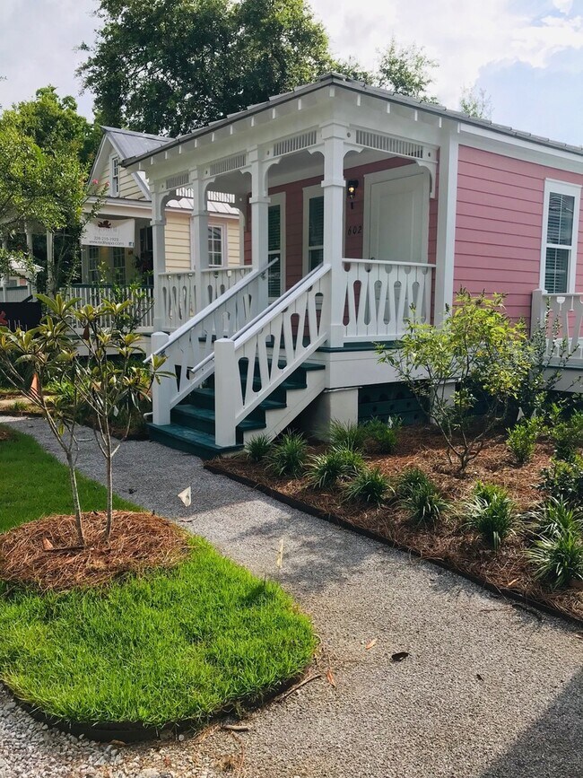 Building Photo - 2 Bedroom Cottage Near Downtown Ocean Springs