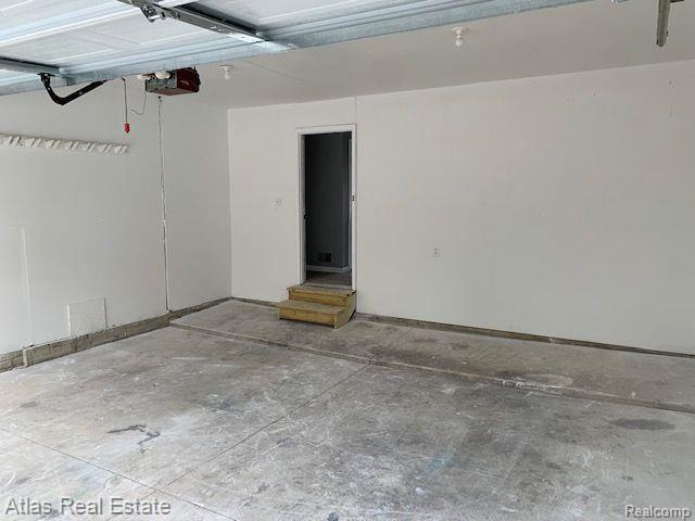Building Photo - 1513 Crystal Pond Dr
