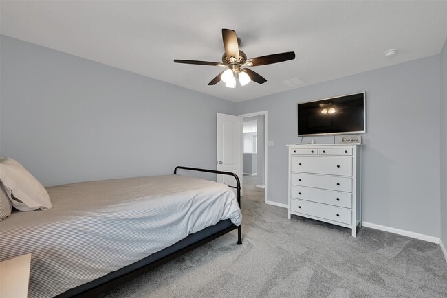 Building Photo - 1127 Littleton Ct