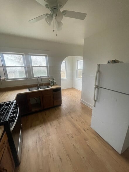 Building Photo - 1608 Marion Ave