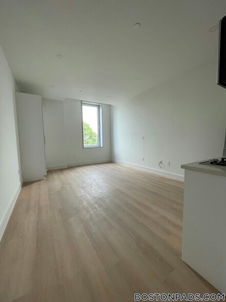 Building Photo - 1127 Harrison Ave