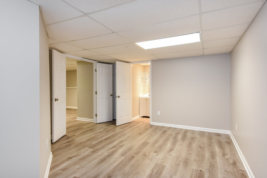 Building Photo - 580 Toonigh Rd
