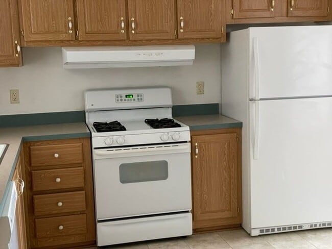 Building Photo - 273 Miriam Way