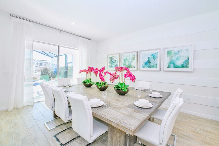 Building Photo - 2560 Shanti Dr