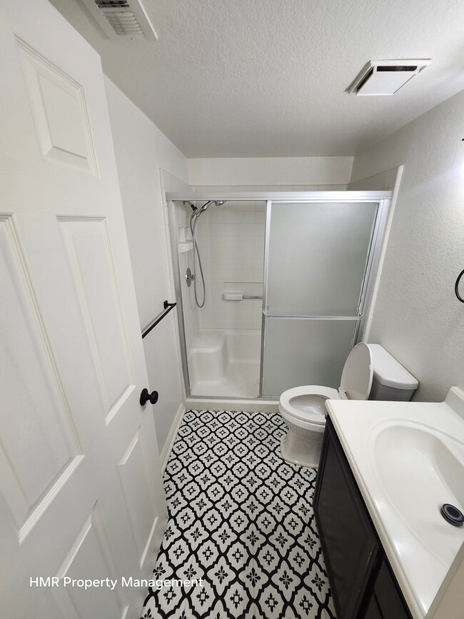 Building Photo - 2bed/2bath Condo near Victoria Gardens!